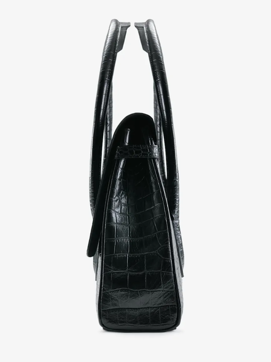 Colette M Alligator