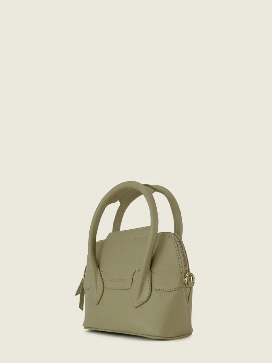 Gisele Xs Art Deco