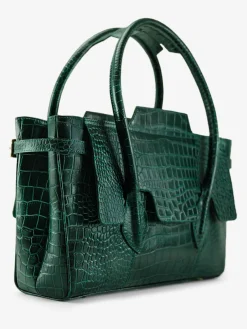 Madeleine Alligator