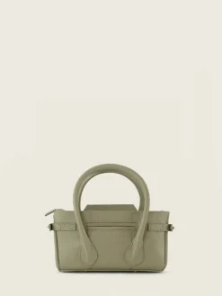 Madeleine Xs Art Deco